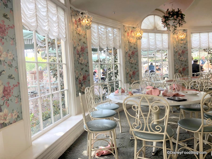 River Belle Terrace