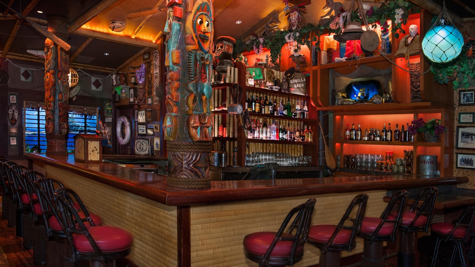 Trader Sam's Enchanted Tiki Bar